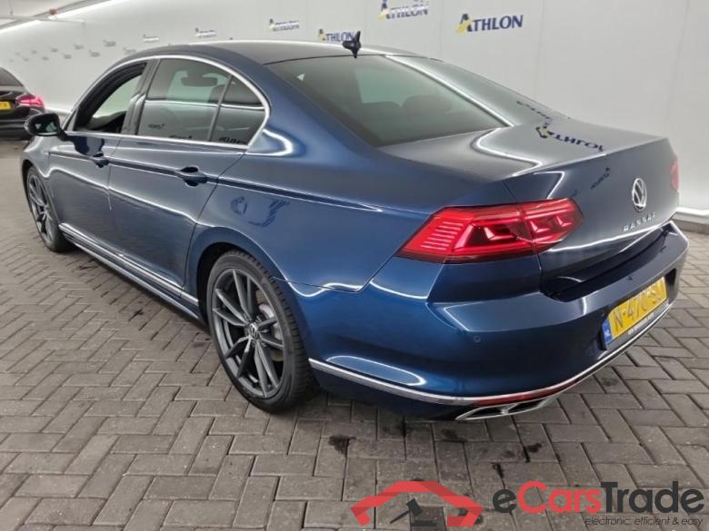 VOLKSWAGEN PASSAT 1.5 TSI 7-DSG R-Line Business+ 4D 110kW #4
