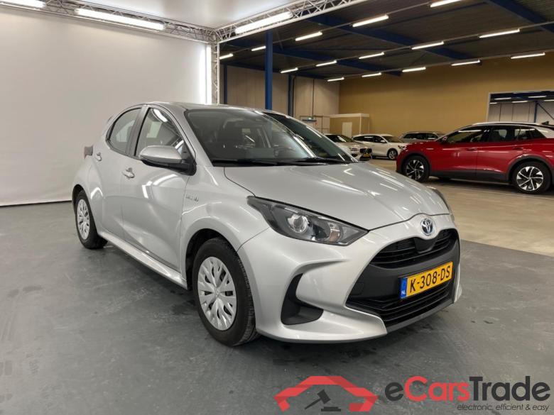 TOYOTA YARIS 1.5vvti hev active 85kW cvt aut #2