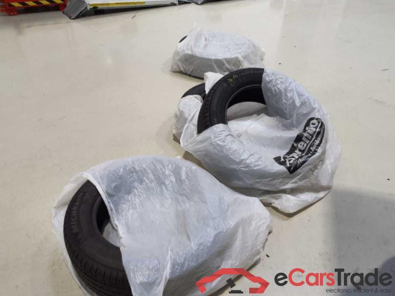 Land Rover Discovery Sport (02.2015->) DE - SUV5 2.0 D200 Mild-Hybrid EU6d, HSE AWD Mild-Hybrid (EURO 6d), (Facelift) 2 #4