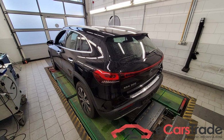 Mercedes-Benz EQA (BM 243)(02.2021->) DE - SUV5 300, AMG Line 4Matic, 2021 - 2023 #4