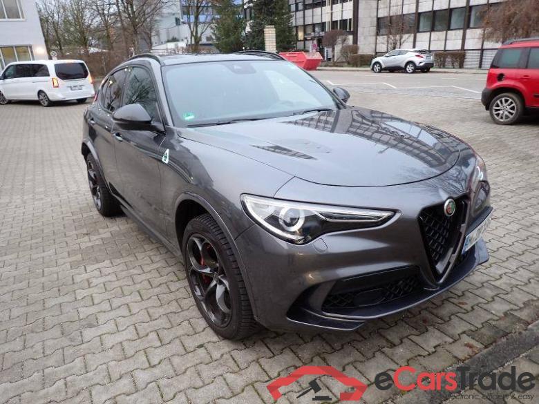 Alfa Romeo Stelvio (630)(2017->) DE - SUV5 2.9 V6 Bi-turbo EU6d, Quadrifoglio Q4 (EURO 6d), (Facelift) 2020 - 202 #2