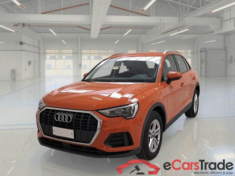 AUDI Q3 / 2018 / 5P / SUV 35 TFSI S TRONIC BUSINESS #1
