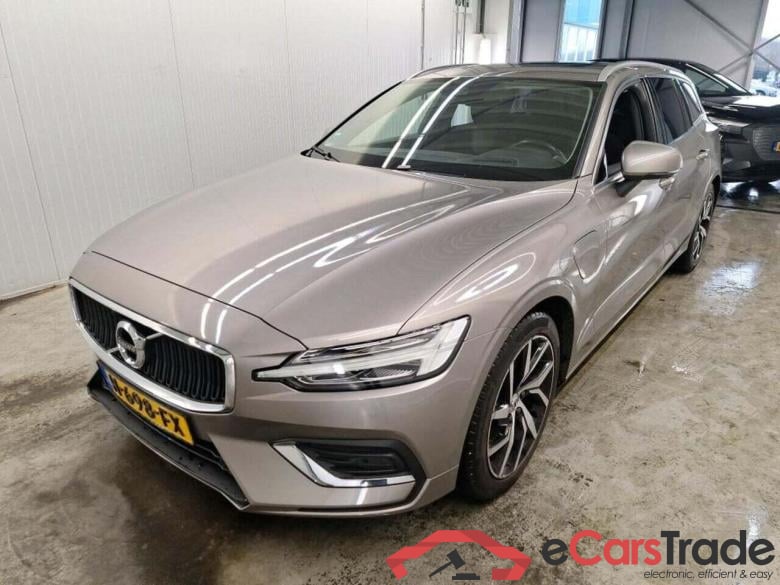 VOLVO V60 2.0 T6 TE AWD MomPro