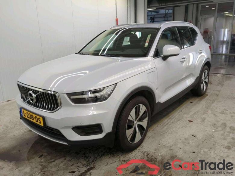 VOLVO XC40 1.5 T4 Rech InscrExp #1