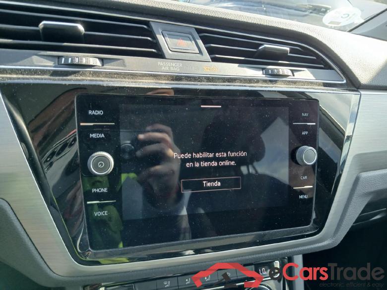 VOLKSWAGEN Touran / 2015 / 5P / monovolumen compacto Advance 2.0 TDI 90kW (122CV) #5