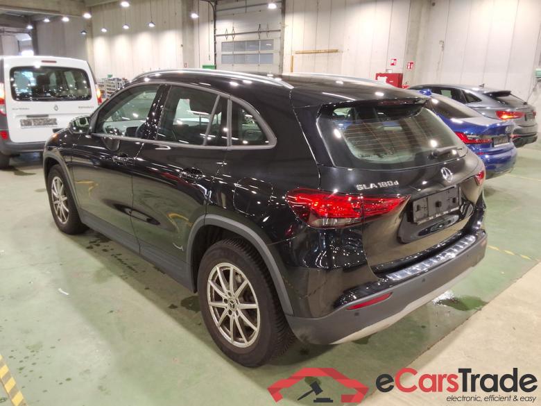 MERCEDES-BENZ GLA 2.0 GLA 180 D DCT BUSINESS SOLUTION ESS #2