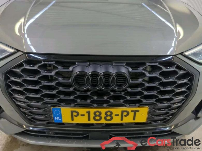 AUDI Q3 Sportback 45 TFSI e S Edition #4