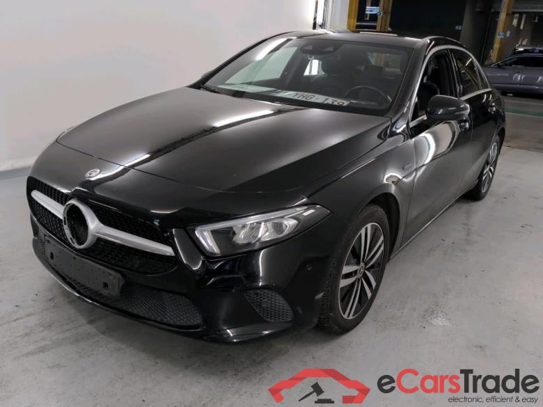 MERCEDES-BENZ CLASSE A SEDAN (V177) A 250 e PHEV Business Solution
