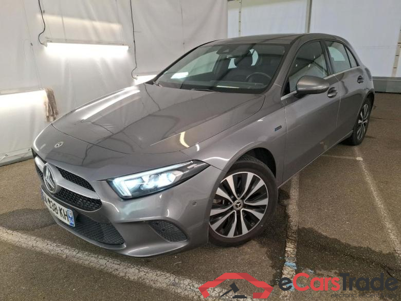 MERCEDES-BENZ Classe A Compact / 2018 / 5P / Berline A 250 e Business Line 8G-DCT