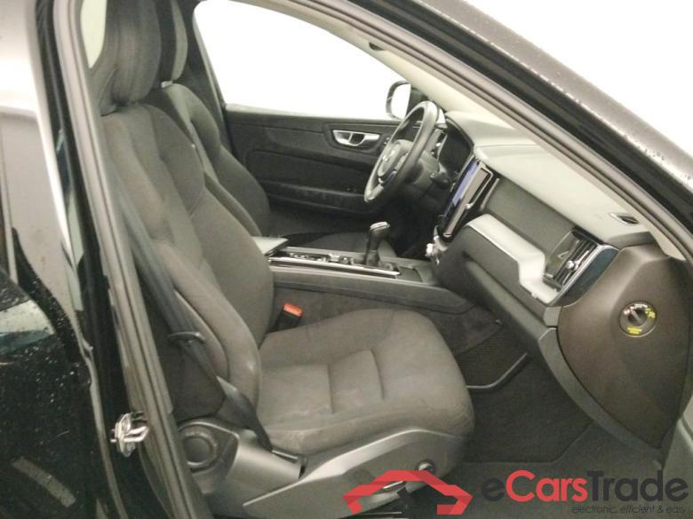 VOLVO XC60 / 2017 / 5P / todoterreno 2.0 D3 Momentum #6