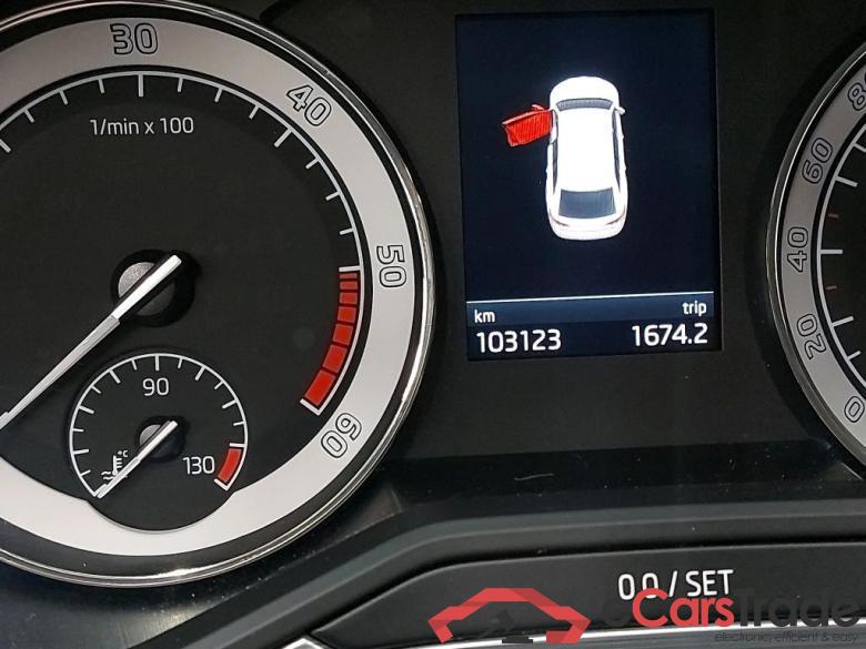 SKODA - SKO SUPERB COMBI CRTDI 120PK DSG7 Ambition Pack Corporate With Heated Seats & Lane & Side Assist & Acc & PDC Front & Rear #5