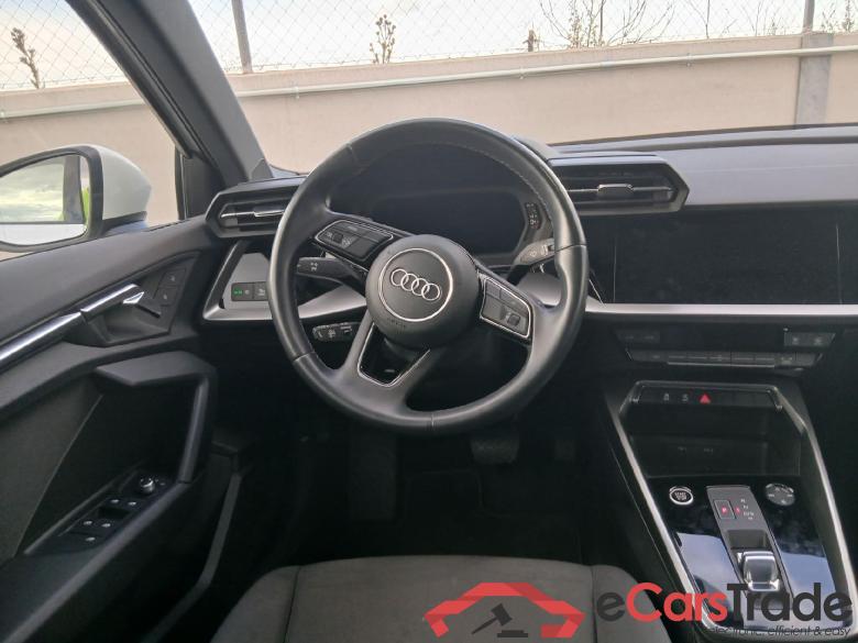 AUDI A3 / 2020 / 5P / berlina con portón Sportback Advanced 30 TFSI 81kW S tronic (AC) #3