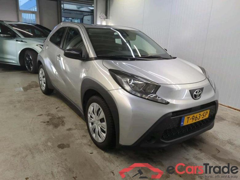 TOYOTA Aygo X 1.0 VVT-i MT Play #4