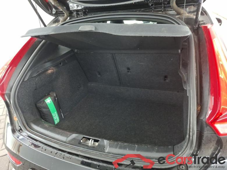 VOLVO V40 T3 Geartronic Polar+ Sport 5D 112kW #5