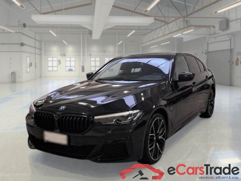 BMW SERIE 5 / 2020 / 4P / BERLINA 530E XDRIVE M SPORT AUTO #1