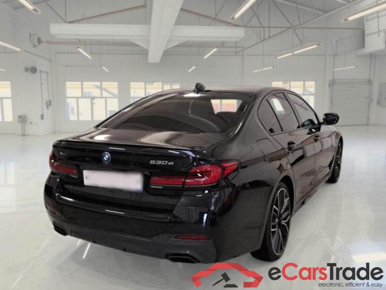 BMW SERIE 5 / 2020 / 4P / BERLINA 530E XDRIVE M SPORT AUTO #2