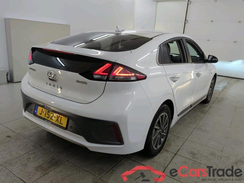 Hyundai IONIQ EV Comfort 5d #2