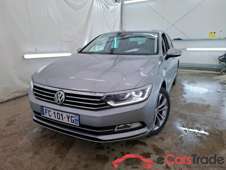 VOLKSWAGEN Passat 4p Berline 2.0 TDI 150 DSG7 Carat BMT