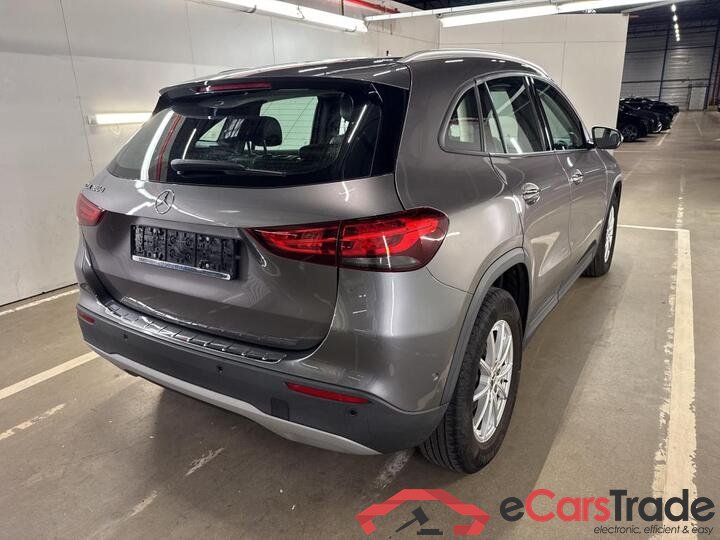 Mercedes GLA 180d Aut. Widescreen Navi 1/2 Leather KeylessGo Camera Klima PDC ... #3