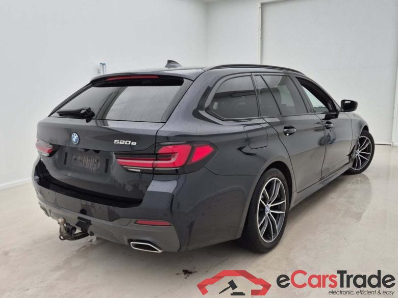BMW 5-SERIE TOURING 520E #2