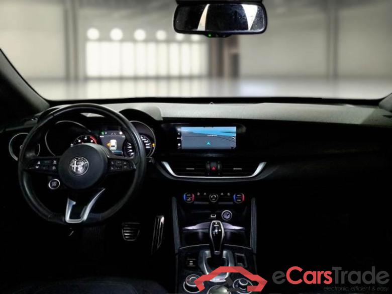 ALFA ROMEO STELVIO / 2017 / 5P / SUV 2.2 TD 160 CV SUPER BUSINESS AT8 RWD #3