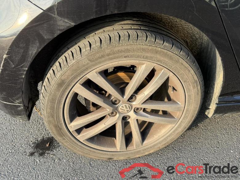 VOLKSWAGEN Polo Polo Highline BlueMotion Technology     1.2 l TSI 66 kW (90 PS) 5-speed #6