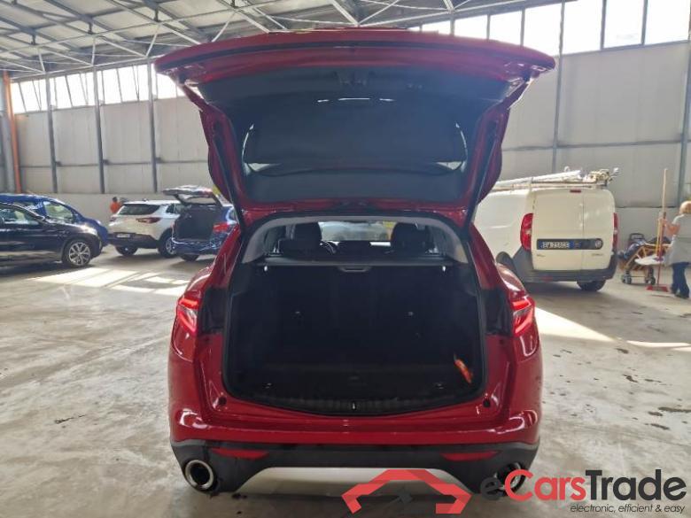 ALFA ROMEO STELVIO / 2017 / 5P / SUV 2.2 TURBO DIESEL 160CV AT8 RWD BUSINESS #5