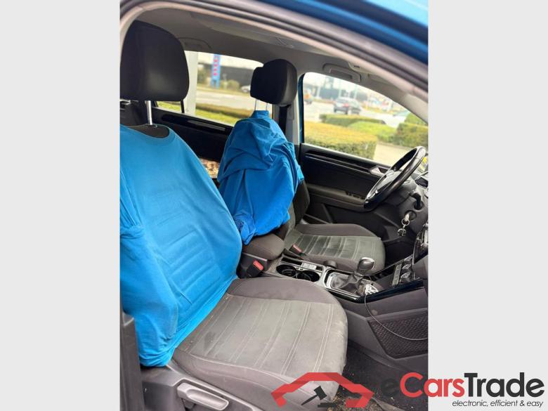 VOLKSWAGEN Touran Touran Highline BlueMotion Technology 2.0 l TDI SCR 110 kW (150 PS) 6-speed dual-clutch transmission DSG #6