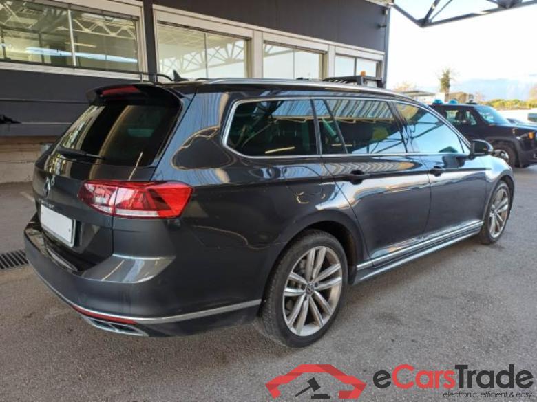 VOLKSWAGEN PASSAT / 2019 / 5P / STATION WAGON VAR. 2.0TDI SCR EVO 110KW BUSINESS DSG #2
