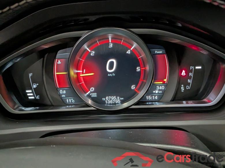 VOLVO V40 2.0 D3 Polar+ Sport #6