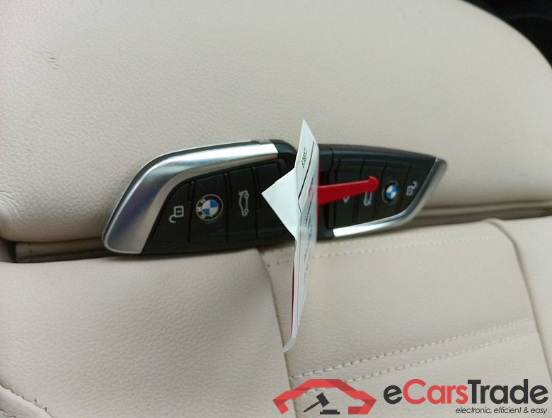 BMW iX3 74 kWh iX3 286 5d #4