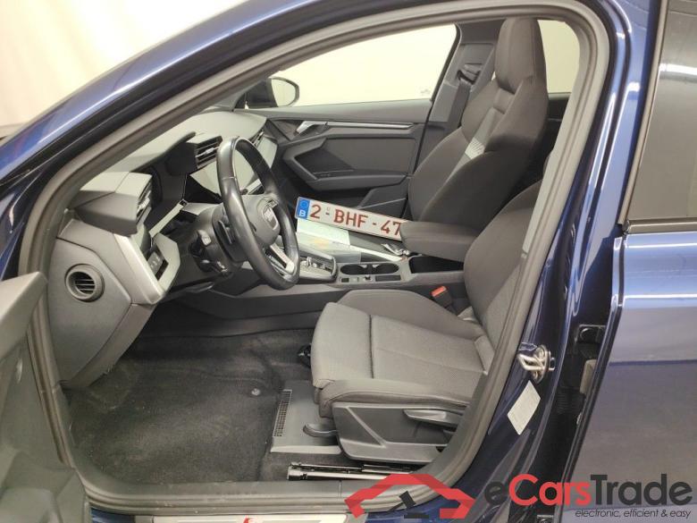 Audi A3 Sportback 1.0 30 TFSi 81kW S tron. S Line Bus. Ed. 5d #3