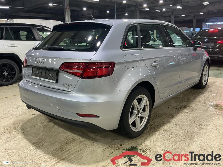 AUDI A3 1.6 30 TDI 85KW #4