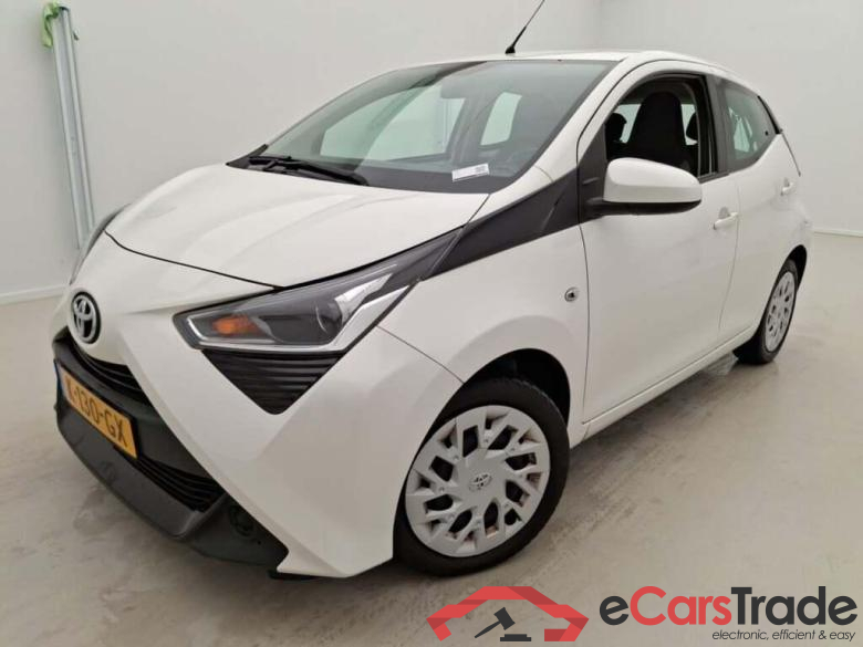 TOYOTA Aygo 1.0 VVT-i x-play