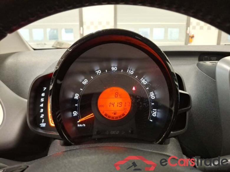 TOYOTA Aygo 1.0 VVT-i x-play #4