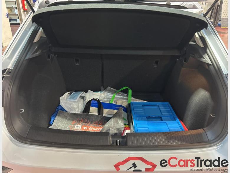 VOLKSWAGEN T-Roc T-Roc 1.0 TSI  85 kW (115 ch) 6 vitesses manuel #4