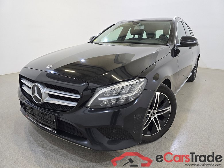 Mercedes C 180d LED-Xenon Navi-Pro 1/2 Sport-Leather KeylessGo Camera Klima PDC ...