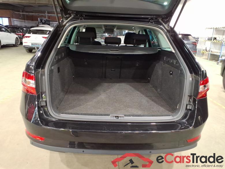 SKODA SUPERB COMBI - 2019 1.4 TSI PHEV Ambition DSG #3