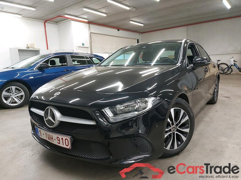 Mercedes-Benz A 180d Aut. Widescreen Navi-Pro Klima PDC ...