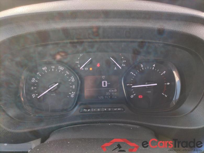 OPEL Vivaro / 2019 / 4P / furgón 1.5 D 88kW (120CV) M Std Express M.P. DC #4