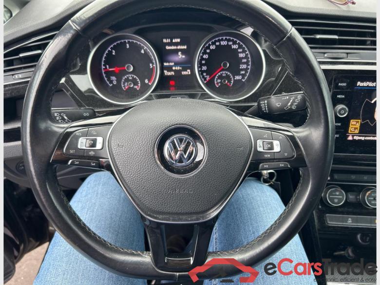 VOLKSWAGEN Touran Touran Highline 1.6 TDI SCR 85 kW (115 ch) 6 vitesses manuel #6