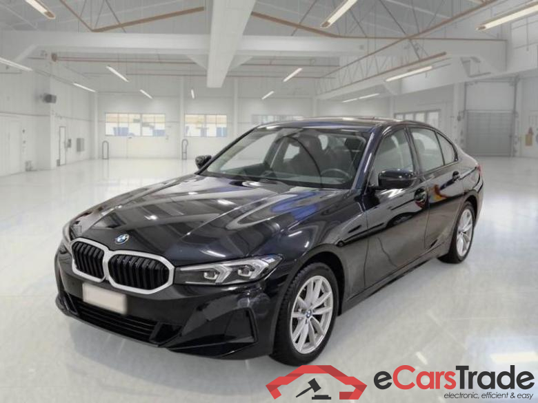 BMW SERIE 3 / 2022 / 4P / BERLINA 318D 48V AUTO