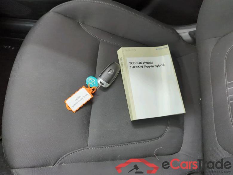Hyundai Tucson 1.6 T-GDI PHEV Comfort Smart 4WD Automaa 5d #4