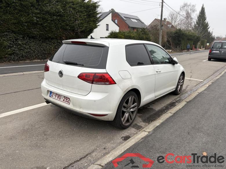 VOLKSWAGEN Golf VII Golf  Highline 1.6 TDI BlueMotion Technology 77 kW (105 ch) 5 vitesses manuel #4