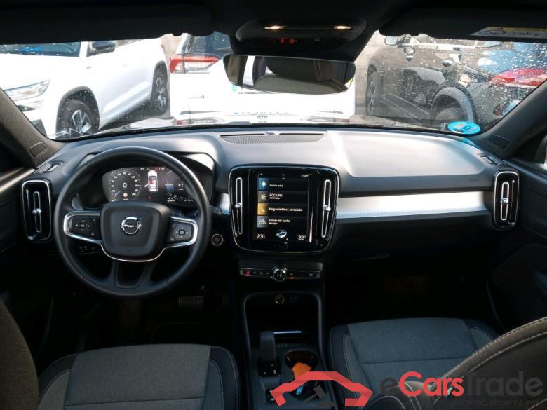 VOLVO XC40 / 2017 / 5P / todoterreno 1.5 T4 Twin Recharge Inscription Ex Auto #3