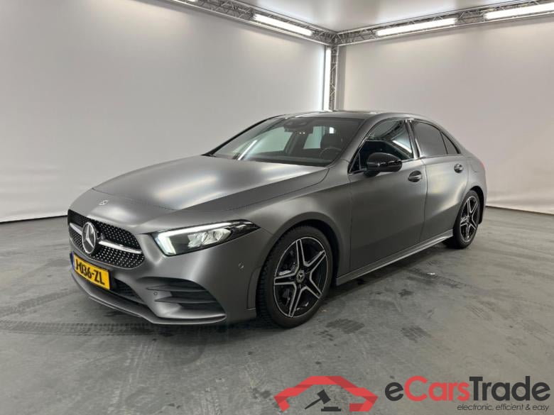 MERCEDES-BENZ A-KLASSE 180 Business Solution AMG