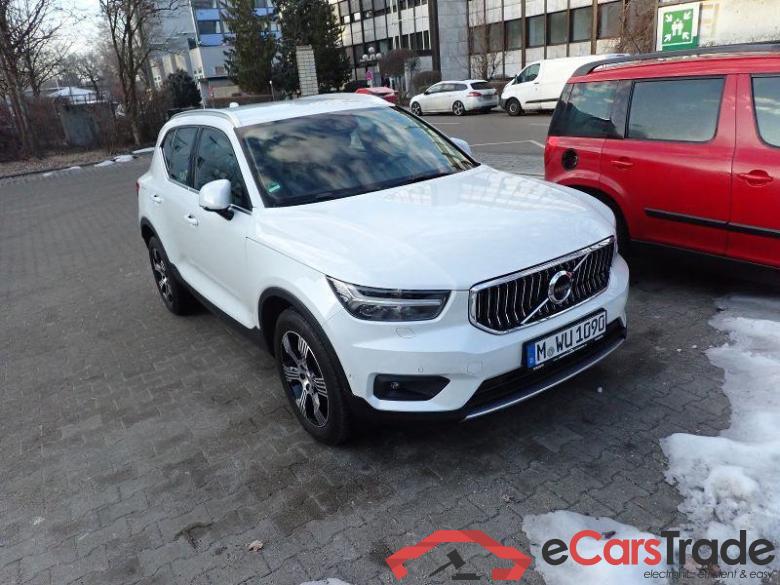 Volvo XC40 (2017->) DE - SUV5 B4 2WD EU6d, Inscription (EURO 6d), 2020 - 2022 #2