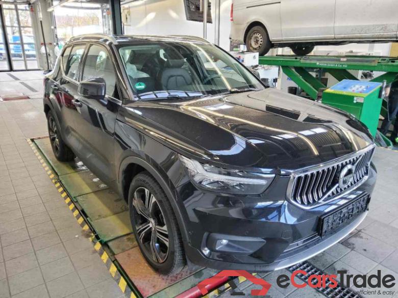 Volvo XC40 (2017->) DE - SUV5 B4 2WD EU6d, Inscription (EURO 6d), 2020 - 2022 #2