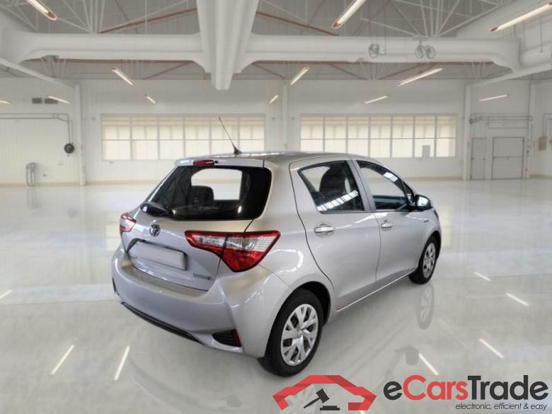 TOYOTA YARIS / 2017 / 5P / BERLINA 1.5 HYBRID BUSINESS #2
