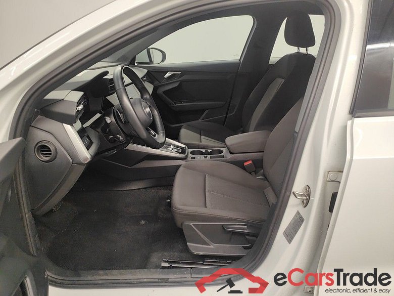 AUDI A3 SPORTBACK DIESEL - 2020 30 TDi 116hp Business Edition Attraction S tronic 5d (BE version) #3